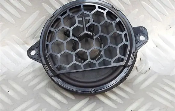 Audi Q8 Subwoofer speaker 4M8035416