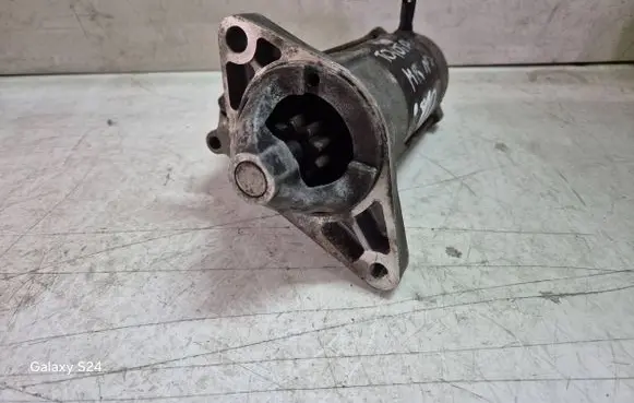 Toyota Yaris Starter motor 2810023030 2270008300