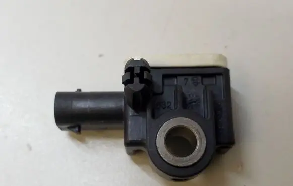 Chrysler 300C Airbag deployment crash/impact sensor 56054085AA