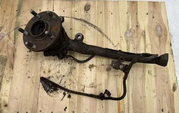 Lexus GS 300 400 430 Front wheel hub spindle knuckle