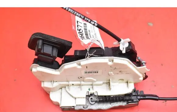 Skoda Yeti (5L) Front door lock 6V1837016C