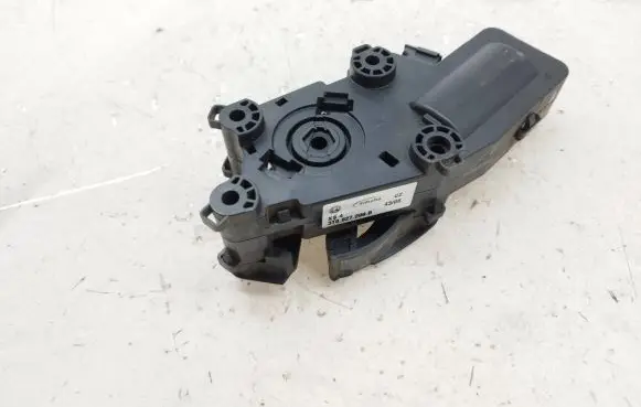 Tailgate/trunk/boot lift motor