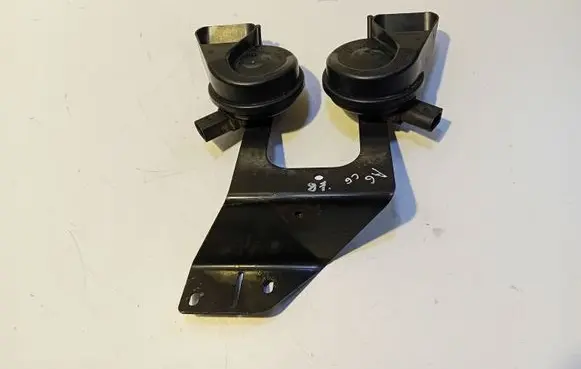 Audi A6 S6 C6 4F Horn signal 6033FB1530 6033FB1533
