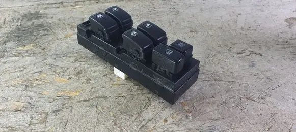KIA Sorento Electric window control switch