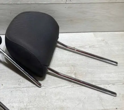 Audi A3 S3 8V Front seat headrest 