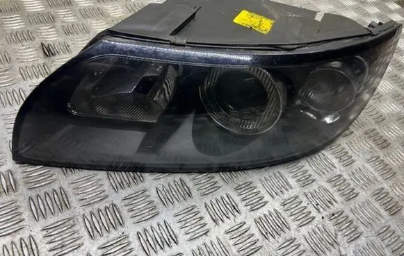 Volvo S40 Headlight/headlamp 30698873 0301198201
