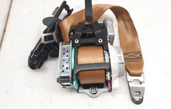 Porsche Cayenne (92A) Front seatbelt 7N0857737DE 3C885781923