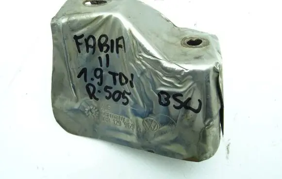 Skoda Fabia Mk2 (5J) Heat shield in engine bay 038129969A