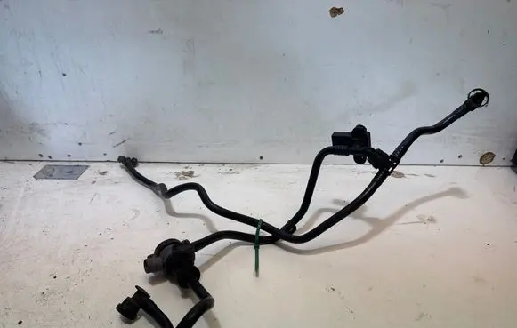 BMW 4 F32 F33 Valve vacuum 7636144
