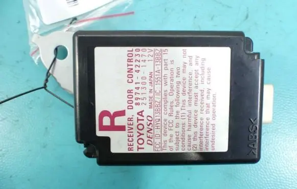 Toyota RAV 4 (XA30) Central body control module 89741-42230 IMPRK1123364