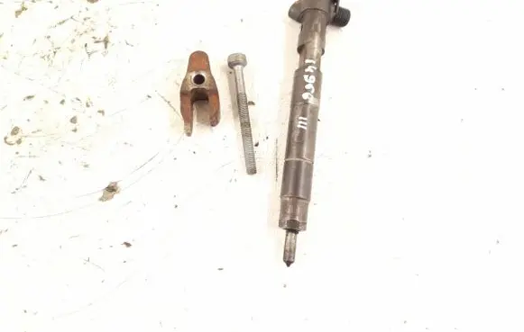 Mercedes-Benz E W212 Fuel injector 6510702887 A6510702887