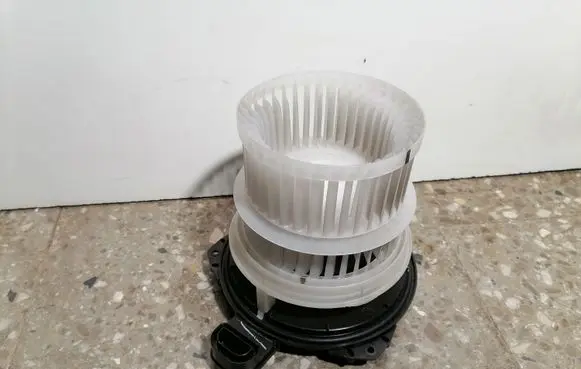 Lexus ES 250 - 300 - 330 Heater fan/blower 07C17 5274