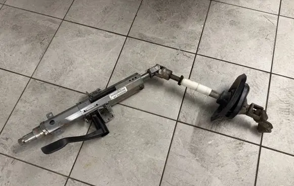 Volkswagen Amarok Steering wheel axle