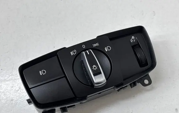 BMW X5 F15 Light switch 9311721
