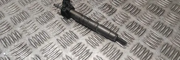 Mercedes-Benz ML W164 Fuel injector A642070