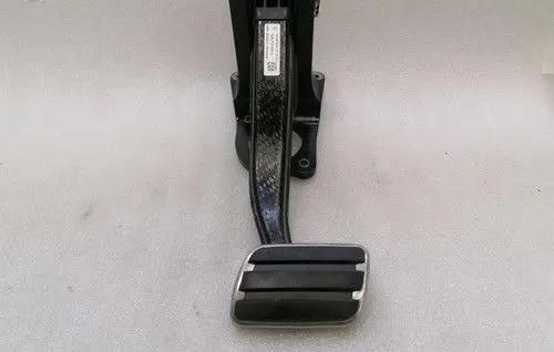 Porsche Taycan 9J1 Brake pedal 9JA723029A