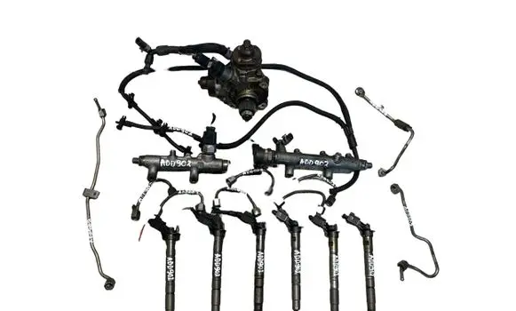 Audi A4 S4 B8 8K Fuel injection system set 0445010683 059130755CA