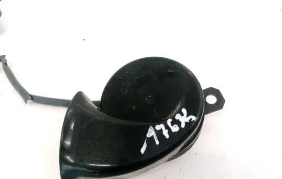 Volkswagen Golf IV Horn signal E13000094 E130094