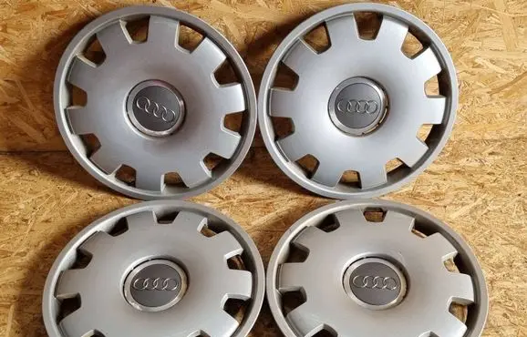 Audi A4 S4 B7 8E 8H R16 wheel hub/cap/trim 4B0601147D