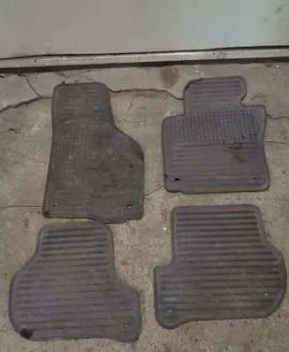 Skoda Octavia Mk2 (1Z) Car floor mat set 1Z1862436
