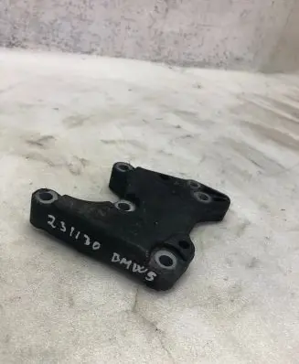 BMW 5 E60 E61 Engine mounting bracket 3241780144202
