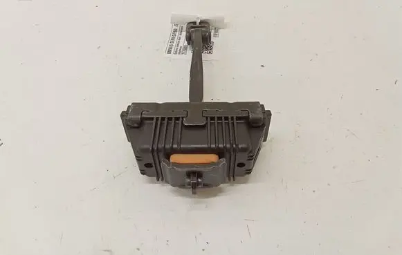 BMW 5 E60 E61 Rear door check strap stopper 7176805