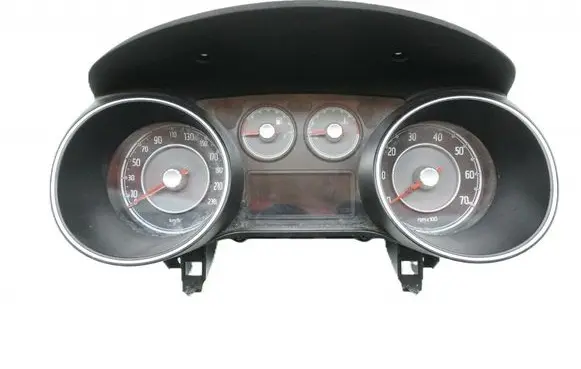 Fiat Grande Punto Speedometer (instrument cluster) 