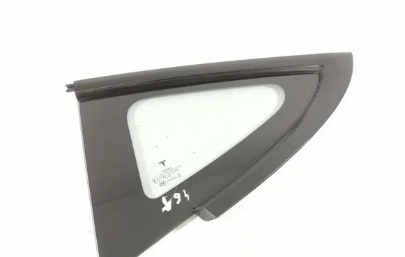 Tesla Model 3 Rear side window 1514978-01-C