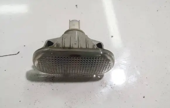 Nissan Tiida C11 Front fender indicator light 