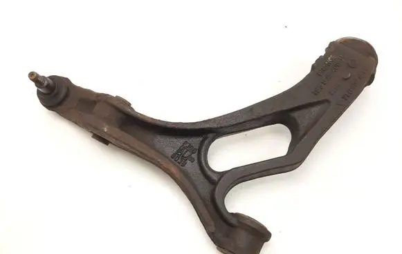 Volkswagen Touareg I Front lower control arm/wishbone 7L0407153C