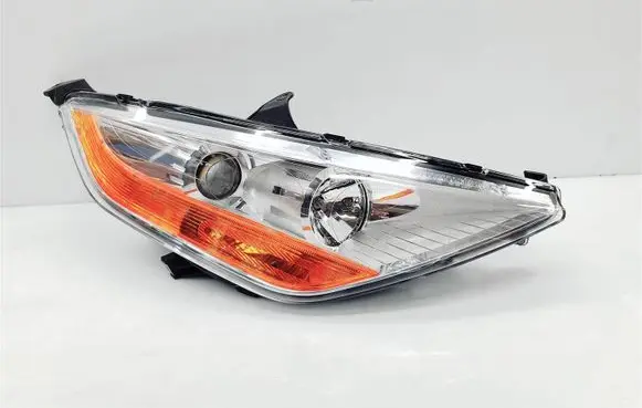 Tata Indica Vista II Headlight/headlamp 00060833