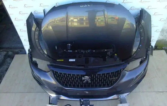 Peugeot 2008 II Front bumper