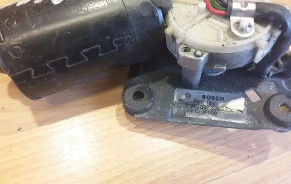 Nissan Terrano Wiper motor 9390332378