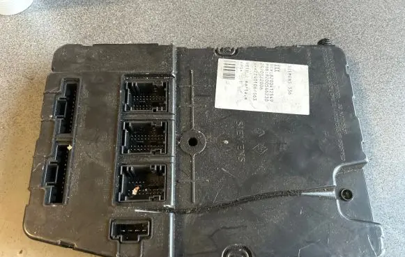 Renault Scenic II - Grand scenic II Comfort/convenience module 8200412549 S118400340F
