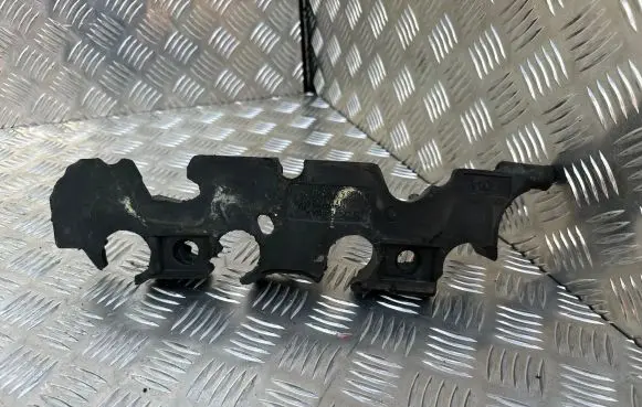 Volkswagen Transporter - Caravelle T5 Heat shield in engine bay 03L103954K