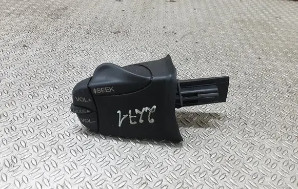Ford Fiesta Multifunctional control switch/knob 98AB14K147AD