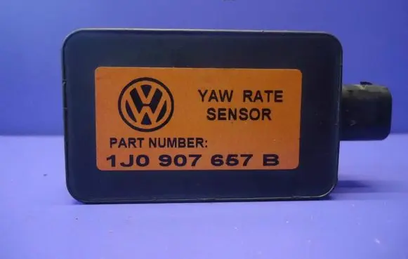 Volkswagen New Beetle ESP acceleration yaw rate sensor 1J0907657B