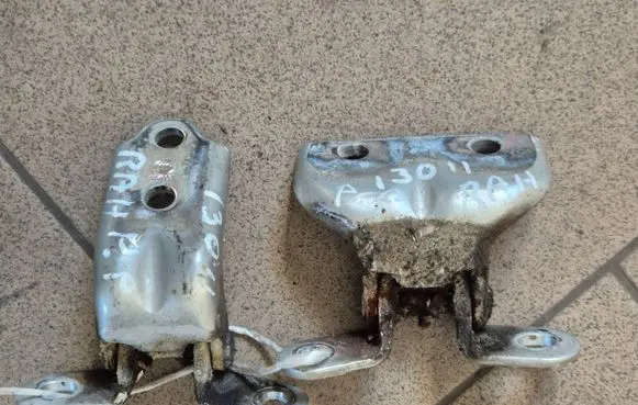Hyundai i30 Front door hinge set 