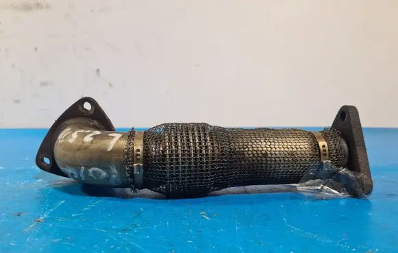 Volkswagen PASSAT B5.5 Middle muffler/silencer 