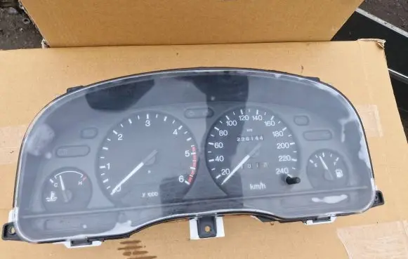 Ford Mondeo MK II Speedometer (instrument cluster)