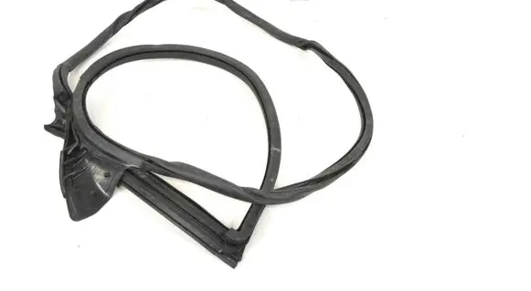Audi Q8 Rubber seal front door (on door) 4M8831708E