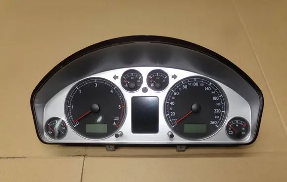 Volkswagen Sharan Speedometer (instrument cluster) 7M3920840Q