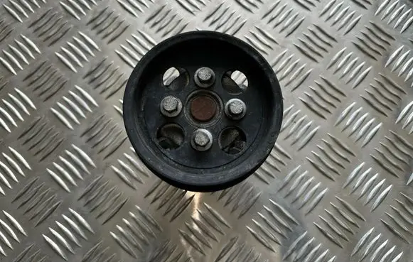 Volvo XC60 Power steering pump pulley 30731821