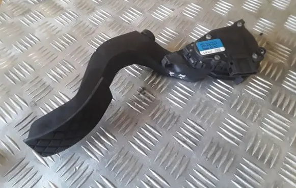 Audi A6 S6 C5 4B Accelerator throttle pedal 6PV00837602 8D1723523F