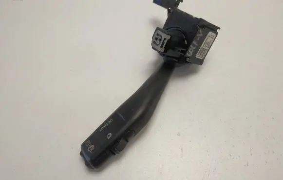 Volkswagen Golf V Indicator stalk ANP80H024A