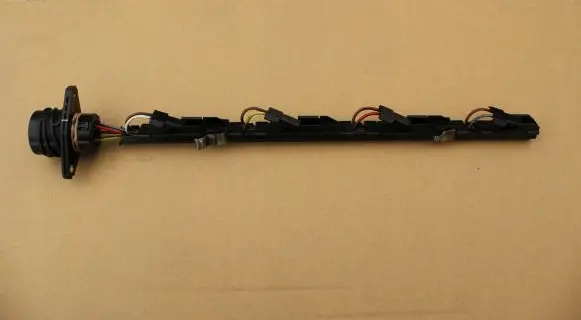 Volkswagen PASSAT B6 Fuel injector wires 038971600