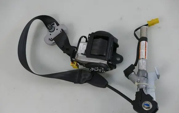 Honda CR-V Front seatbelt 81850-SWW-E0