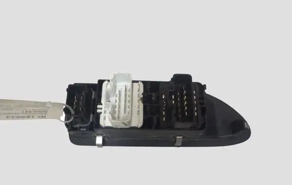 Renault Laguna II Electric window control switch 8200397299