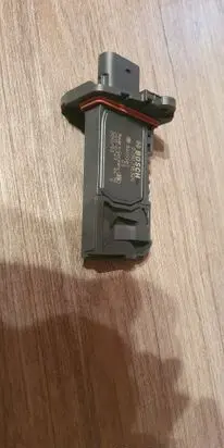 BMW 5 G30 G31 Mass air flow meter 8605565 0280218324