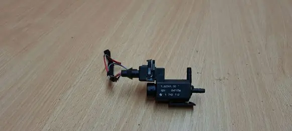 BMW 3 E46 Turbo solenoid valve 1742712 72234100 04T174